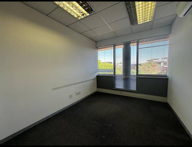 313M² OFFICE TO LET IN WOODMEAD